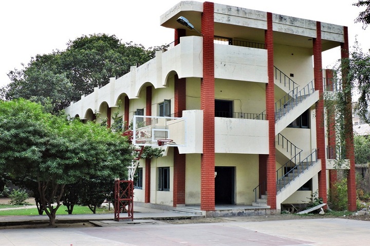 https://cache.careers360.mobi/media/colleges/social-media/media-gallery/10235/2019/5/15/College view of Shahzada Nand College Amritsar_Campus-View.jpg